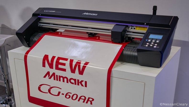 Plotter cutter Machine